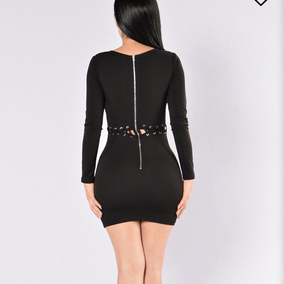Cut out bodycon long sleeve dress - Picture 2 of 5